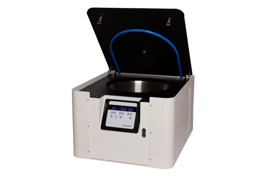 Centrífuga Pro Analytical Large da Centurion com painel LCD e tampa aberta, sem refrigeração, disponível na Paralab.
