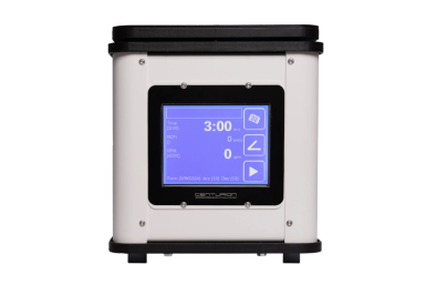 Centrífuga Pro Analytical Micro da Centurion com painel LCD e tampa fechada, disponível na Paralab.
